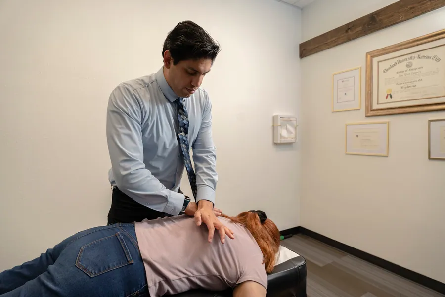 Chiropractic care for back pain at Zamora Chiropractic